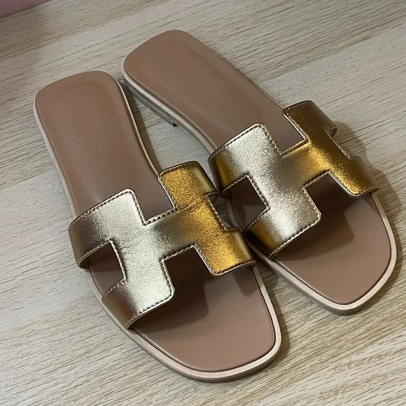💯 Authentic Hermes “H" cut-out. *Metallic Leather *Dore-Rose golden color